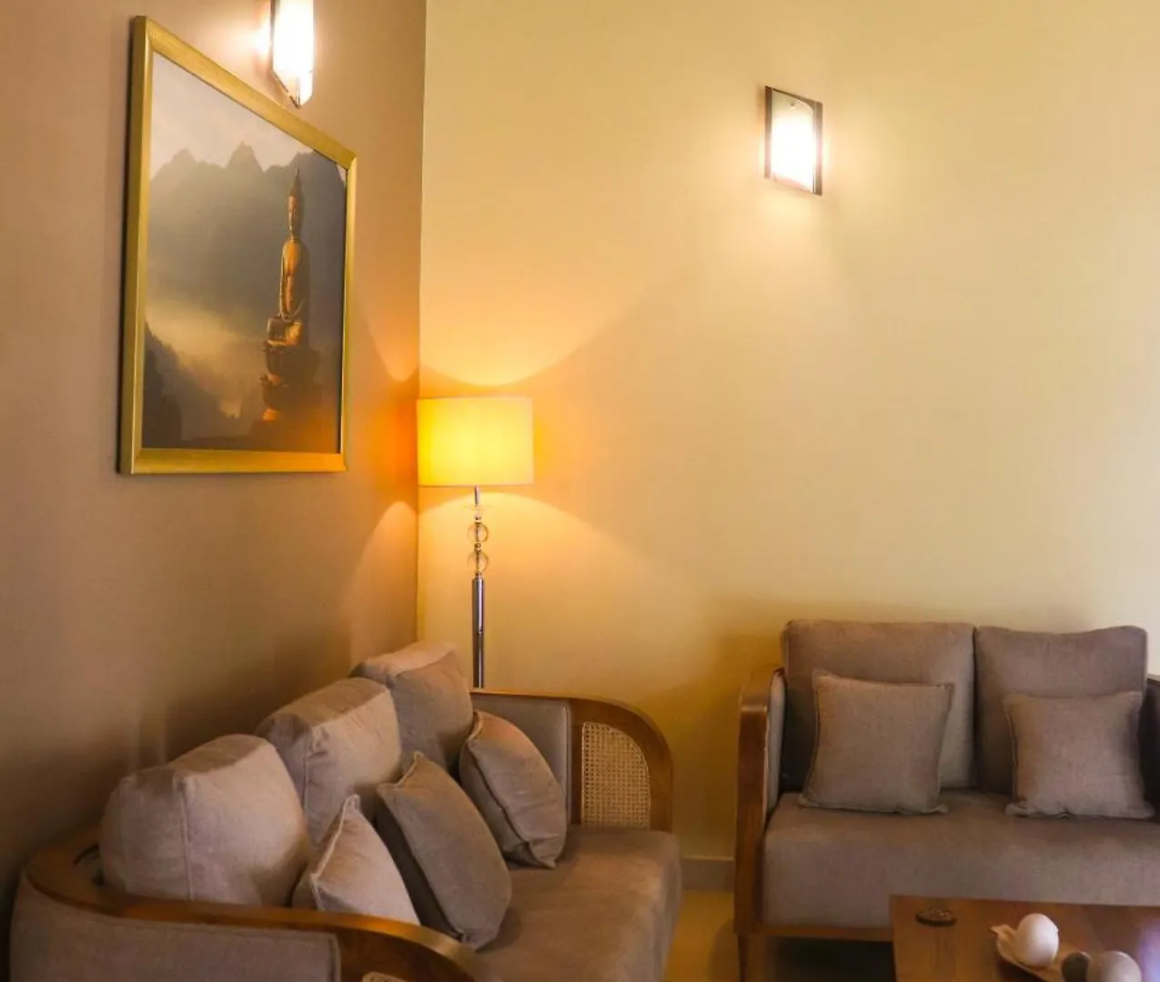 Evergreen Villa Nikawatawana