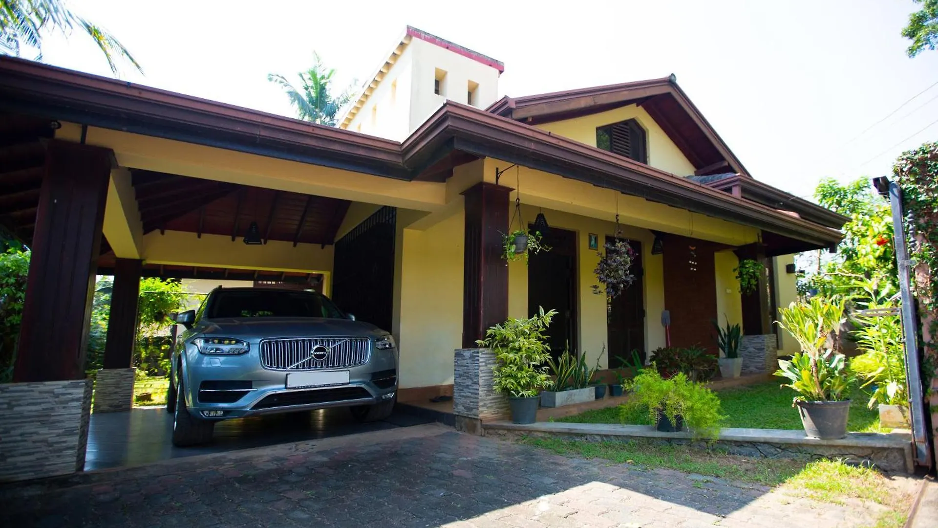 Evergreen Villa Nikawatawana